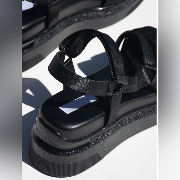Suzanne Rae Velcro Sandals - Picture 8 of 8